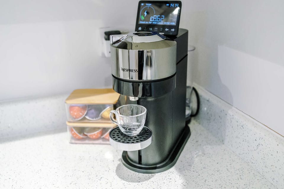 The modern kitchen is fully equipped with an electric hob, oven, ketle, toaster and nespresso machine so you can cook like you are right at home!
