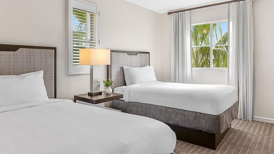 Bedroom 2 - two queen beds