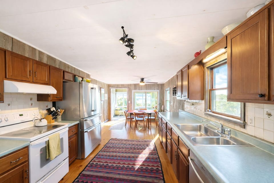 Kitchen area.