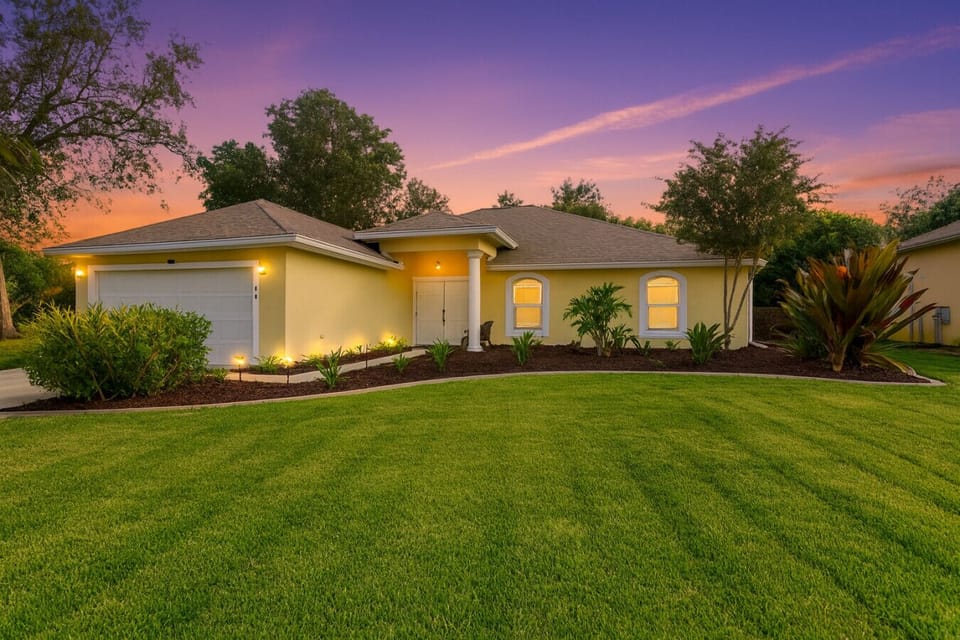 Welcome to Mango Manor