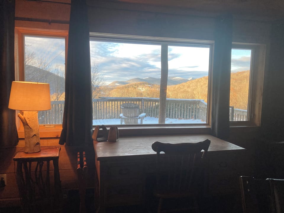 It might be a little bit hard to get work done at the desk, with that view
