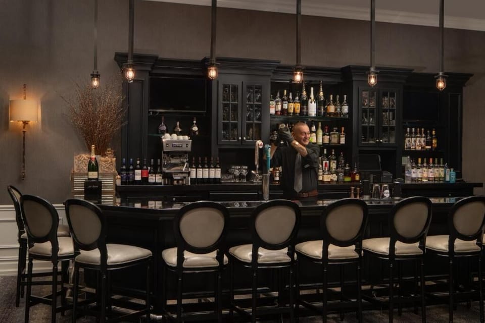 The Manhhatan Club Bar