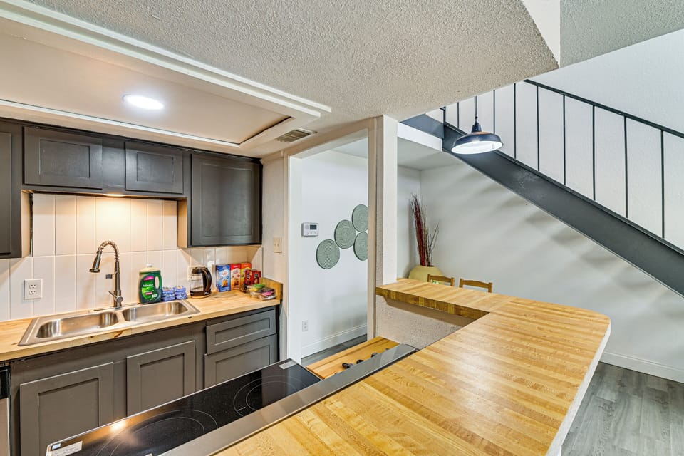 Kitchen | 1st Floor
