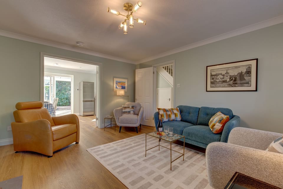 Ground floor: Sitting room leading to kitchen