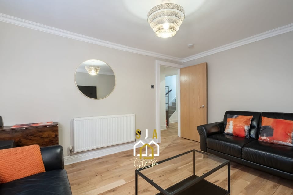 Living Room / Lounge