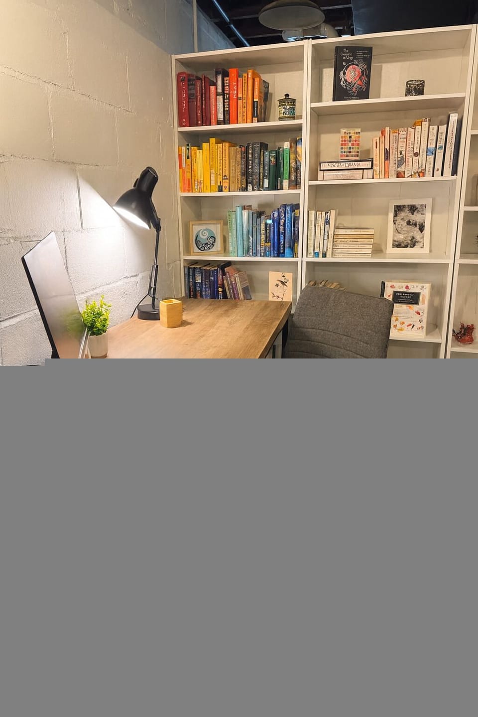 Dedicated work space with monitor available