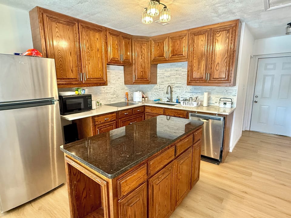 Fully equipped second kitchen