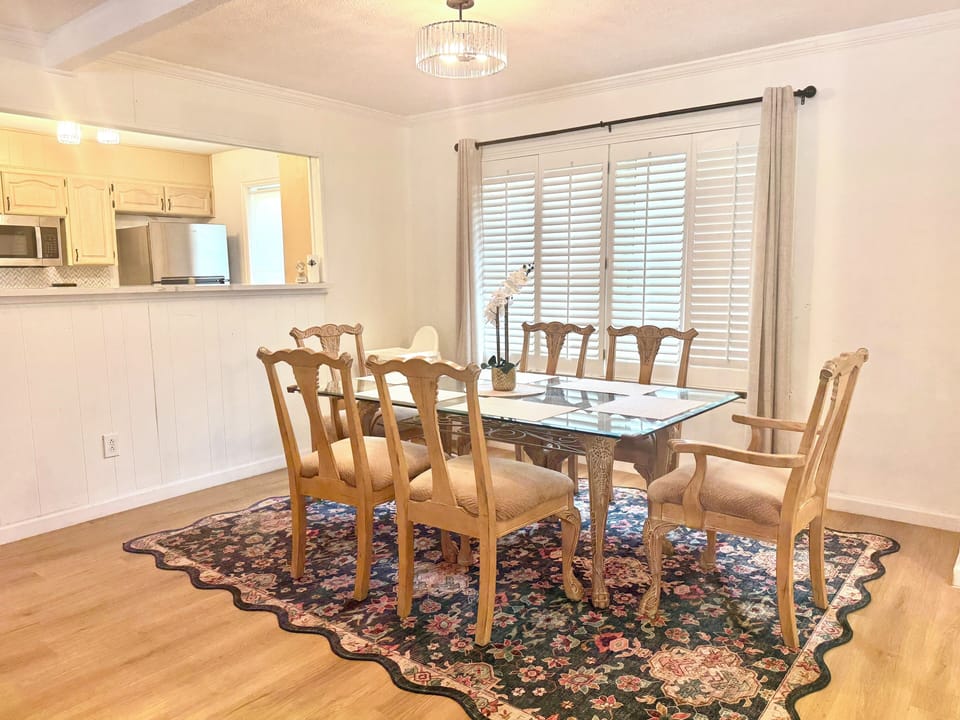 Main dining 
