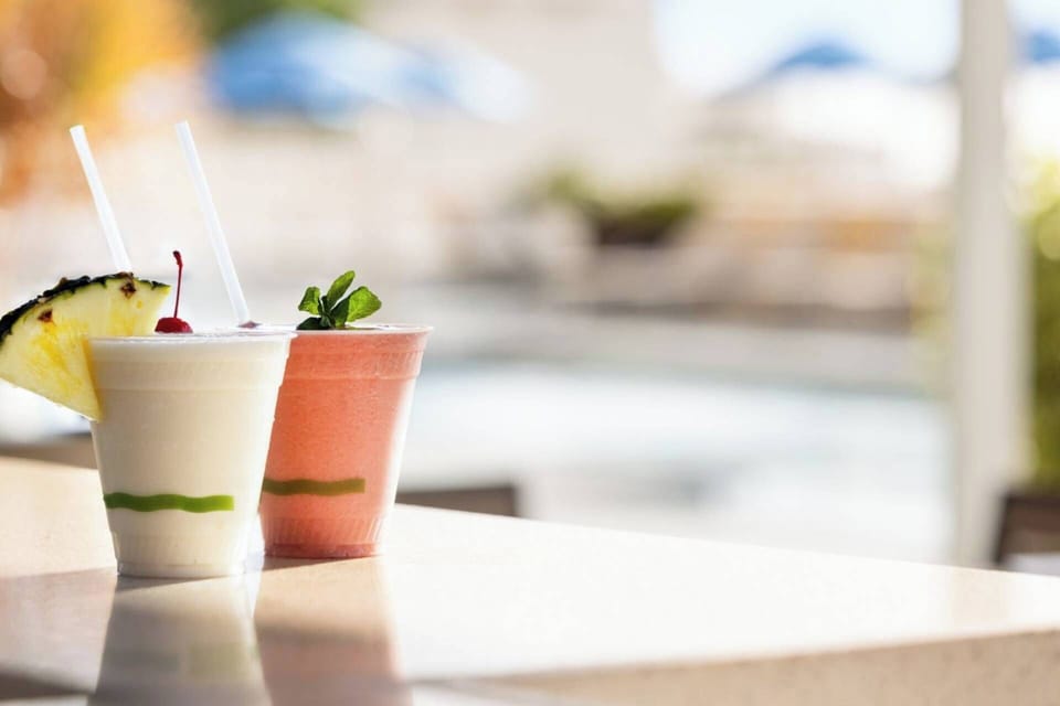 Hot Food and Icy Drinks served Daily!