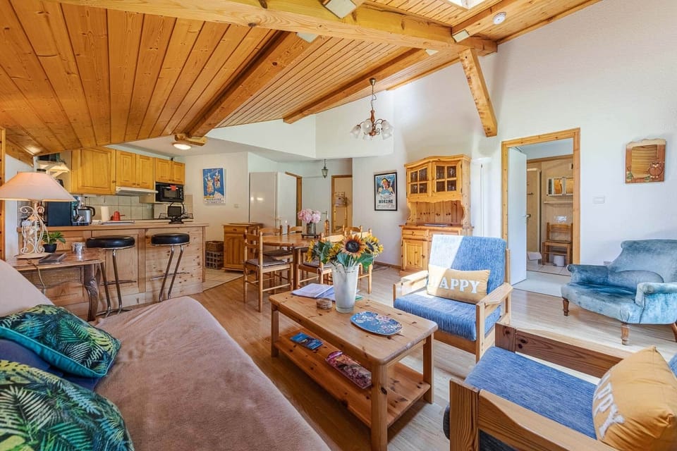 Open-Plan lounge