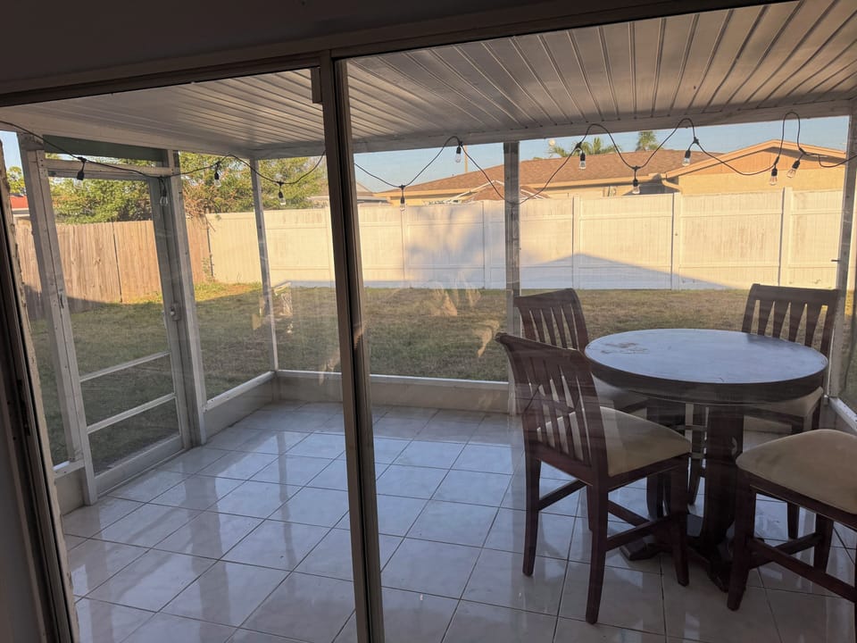 Outdoor dining