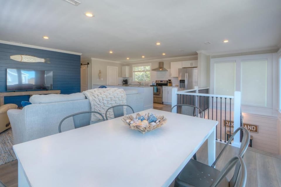 The Blue Crab Cottage 15 GW 11-6-25