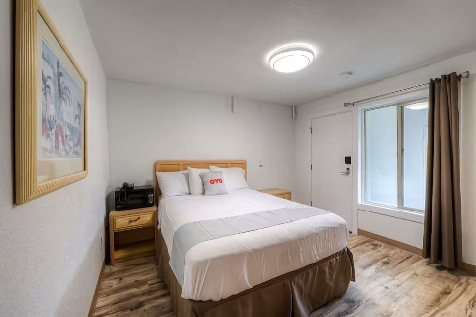 Bedroom. Interior and views may vary based on location and availability