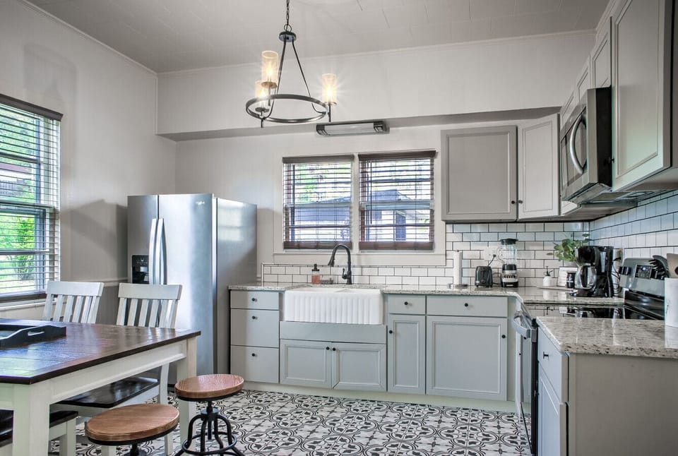 Nicely equipped kitchen