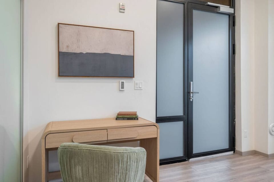 Cozy work nook with great light and fast Wi-Fi — ideal for remote stays.