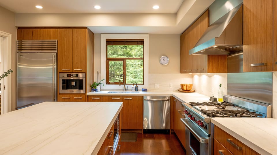 Main Floor - Kitchen
