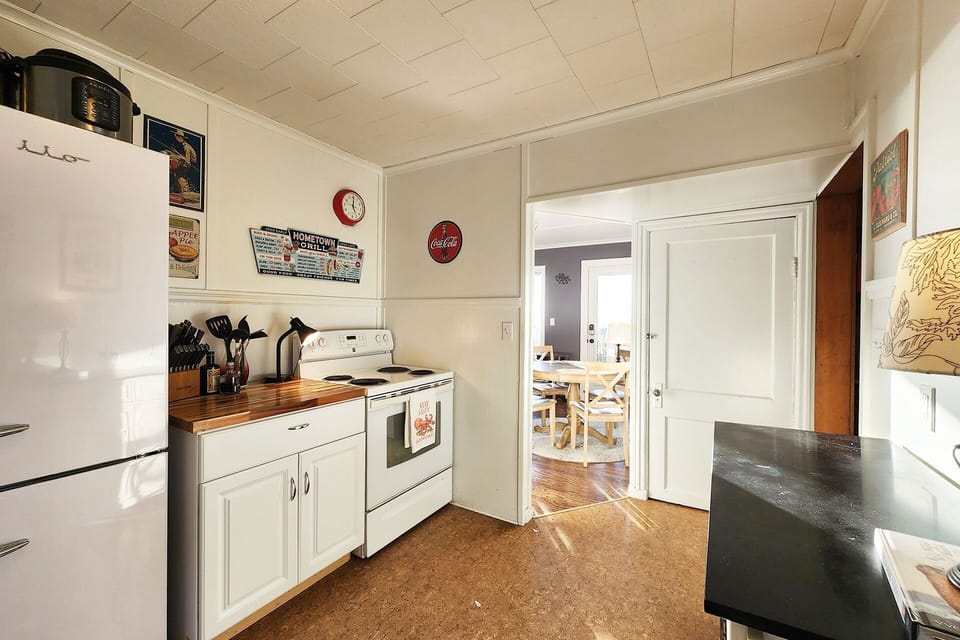 Delightful kitchen space to prepare your favorite meals.