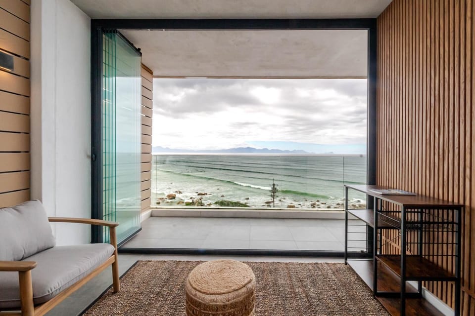 Oceanview Apartment at Wavescapes Muizenberg (35866)