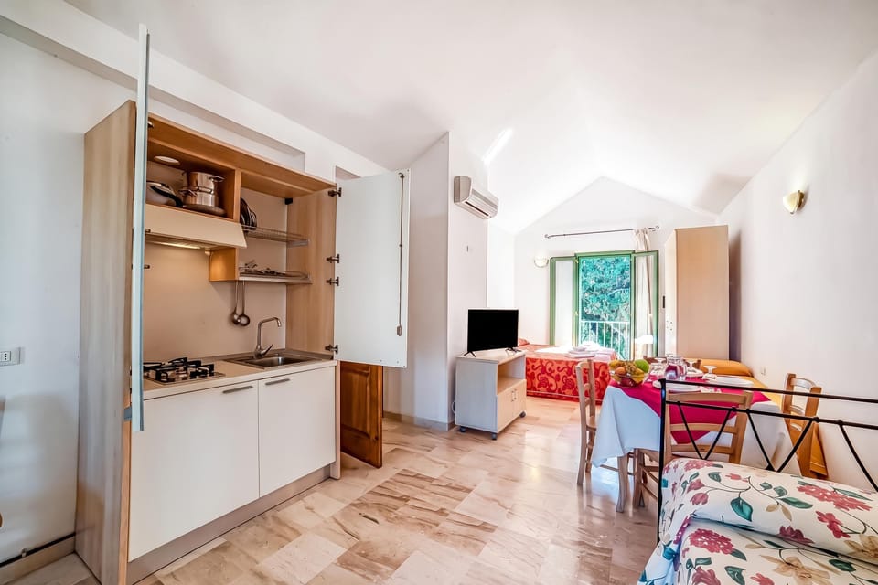 Kitchenette
