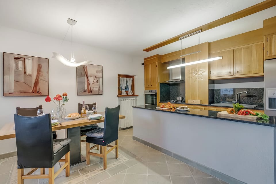 Kitchen and dining area