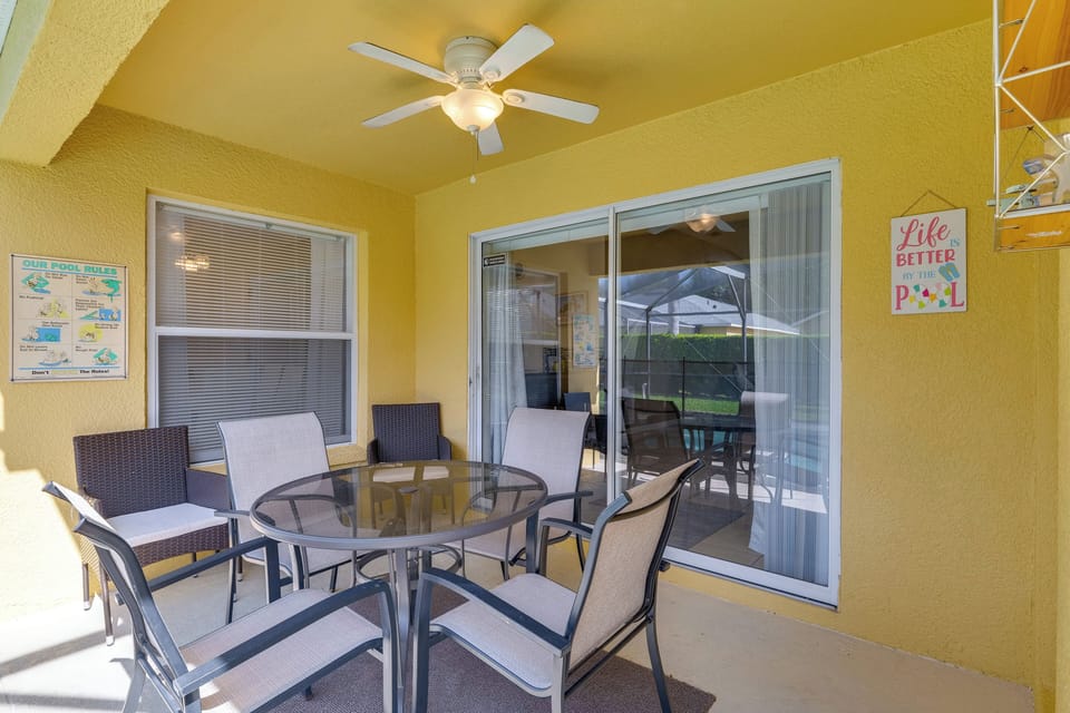 Private Patio | Dining Table
