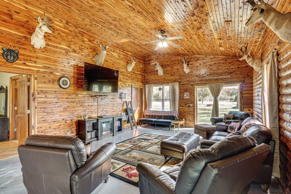 Louisburg Vacation Rental | 2BR | 2BA | 1,500 Sq Ft | Step-Free Access