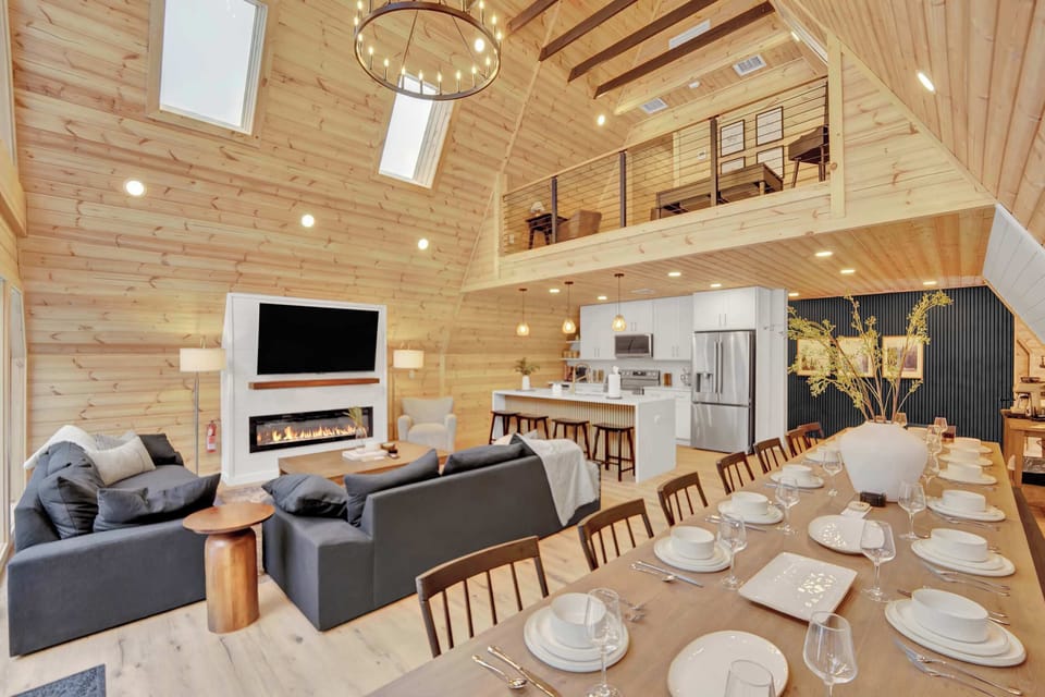 Spacious A-Frame Great Room with Loft and Dining Table