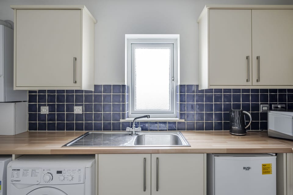 Kitchen sink 