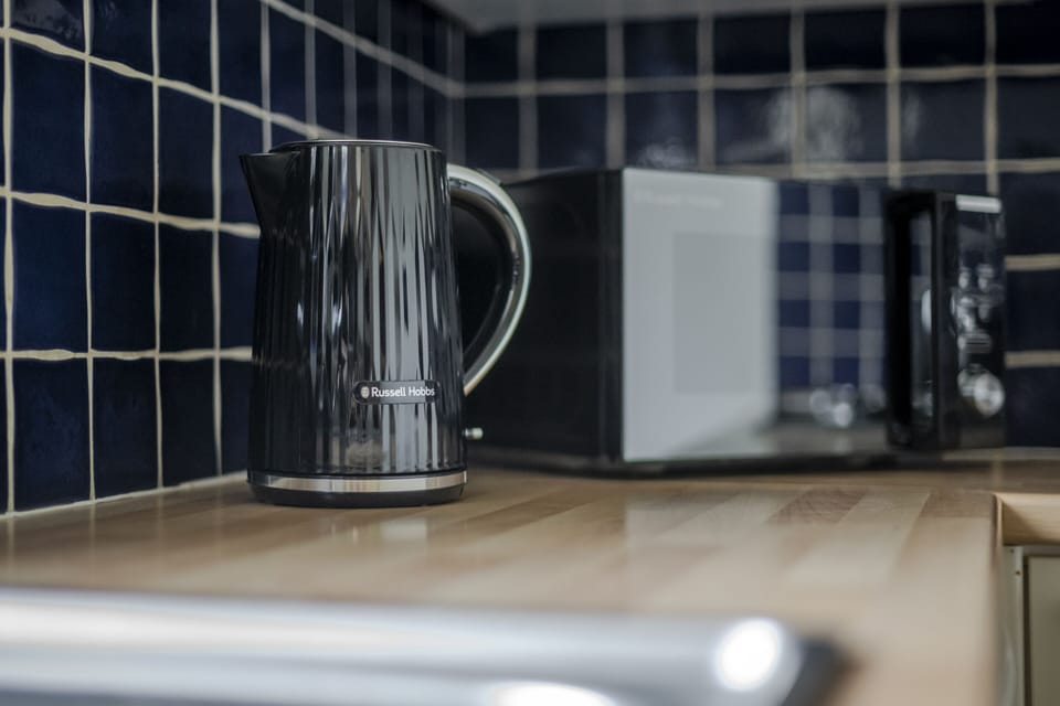 Kettle/Microwave