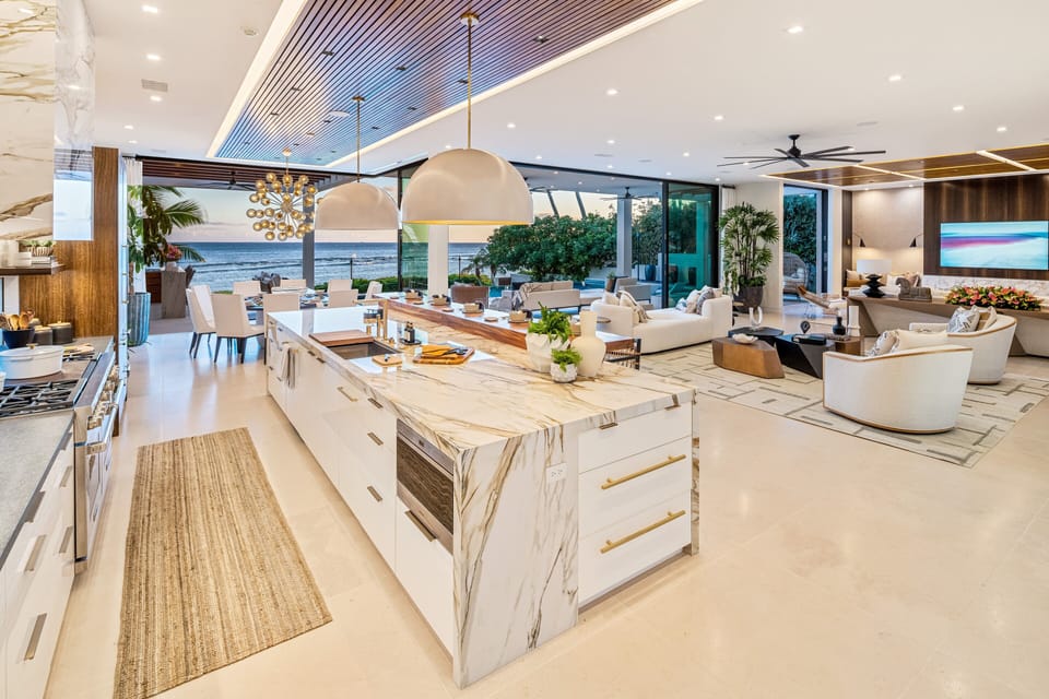 Cook, chat, and entertain with ease in this open kitchen, designed for both chefs and gatherings.