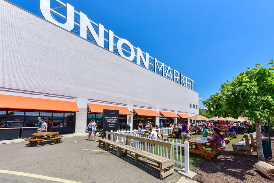 Union Market in DC is a vibrant hub of food, culture, and community. With its eclectic mix of local vendors, artisanal treats, and creative spaces, it's the perfect place to savor the flavors of the city. #UnionMarket #WashingtonDC #FoodieDestination