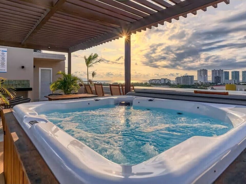 Outdoor spa tub