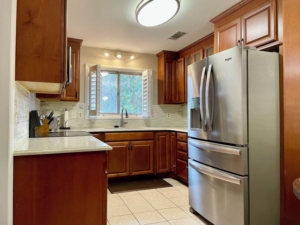 Fully equipped kitchen