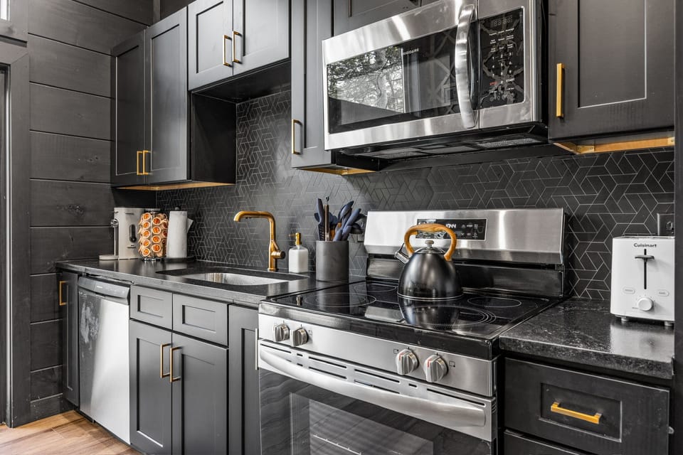 Fully Stocked Kitchen