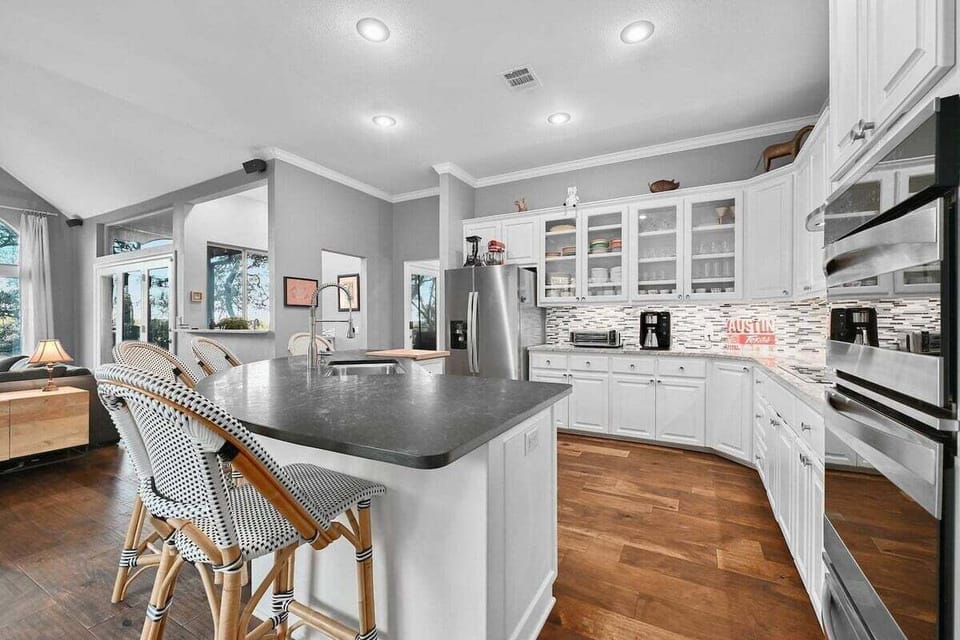 Entertain the group in this fully stocked kitchen with open layout.