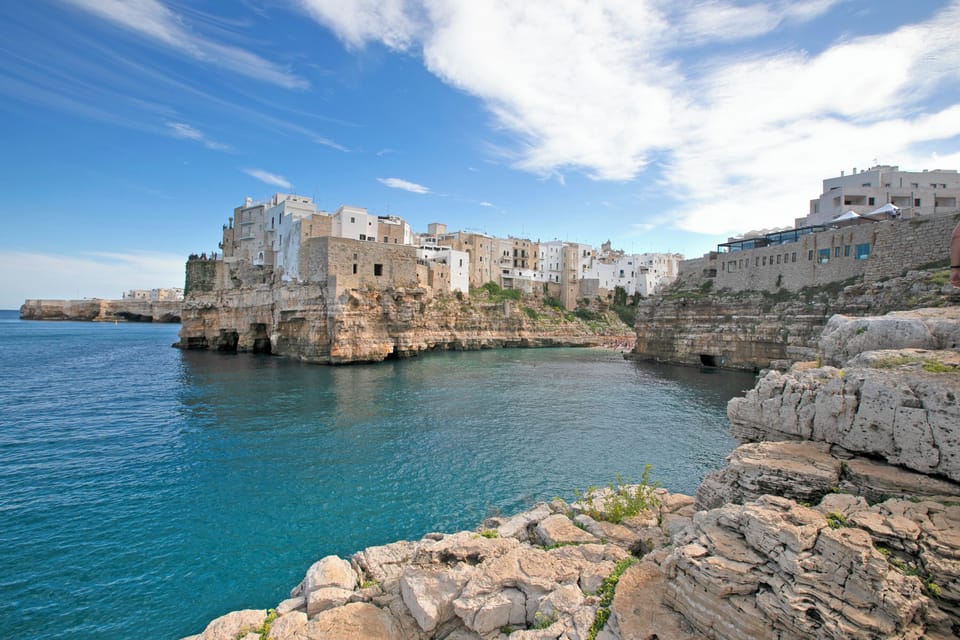 Polignano a Mare: Cala Monachile Beach