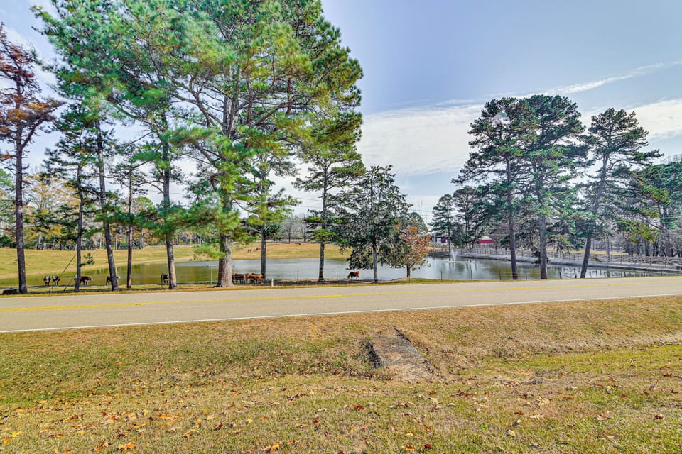 House Exterior | Pond & Pasture Views