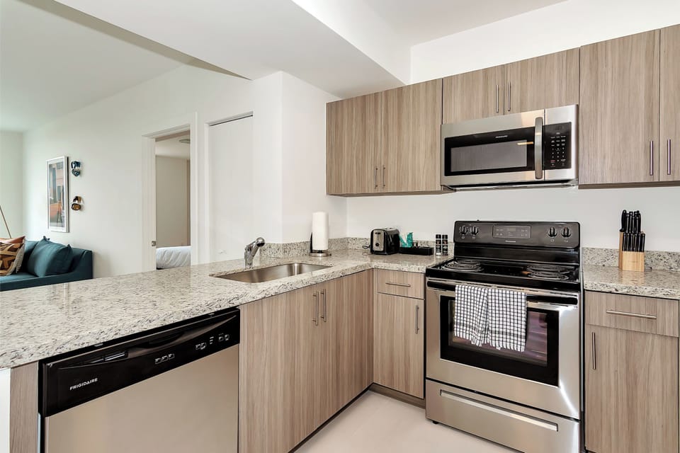 Knock up a gourmet meal with your  fully-equipped kitchen. The kitchen is stocked (200-piece culinary set) and has a full line of new appliances.