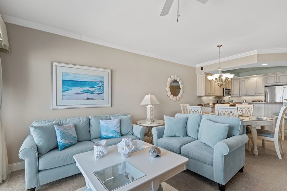 Relax in the Living Area after a fun-filled Day at the Beach and enjoy the Flat Screen Cable TV and Free Wi-Fi.