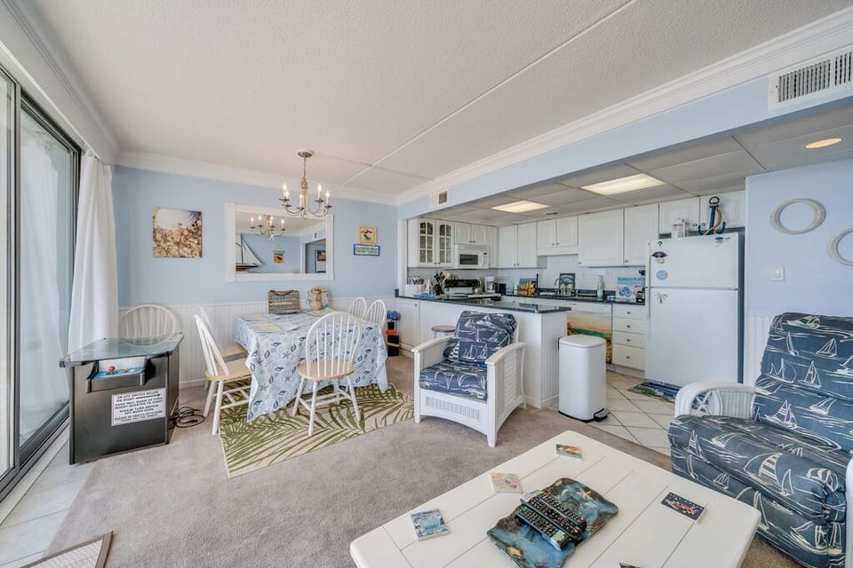 The whole Family can comfortably and relax in the AC!