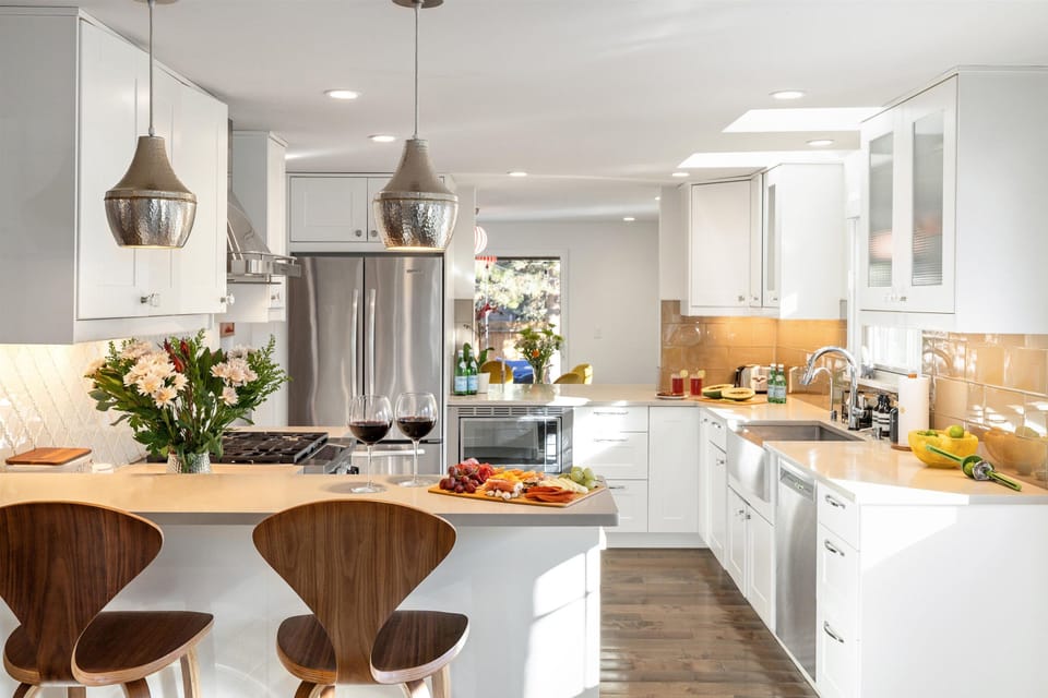 Full equipped kitchen