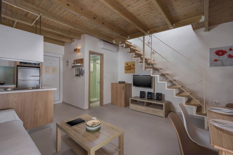 Living Area Designed for Relaxation and Entertainment