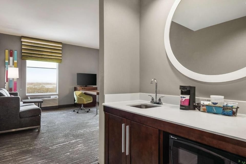 Brew coffee and enjoy easy snacks at the kitchenette.