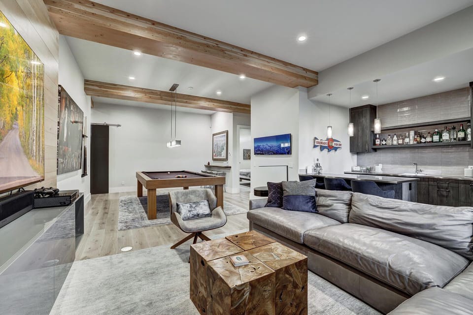 Family Room, Lower Level