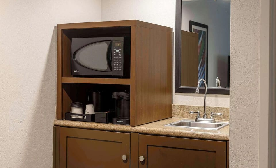 In-room amenities
