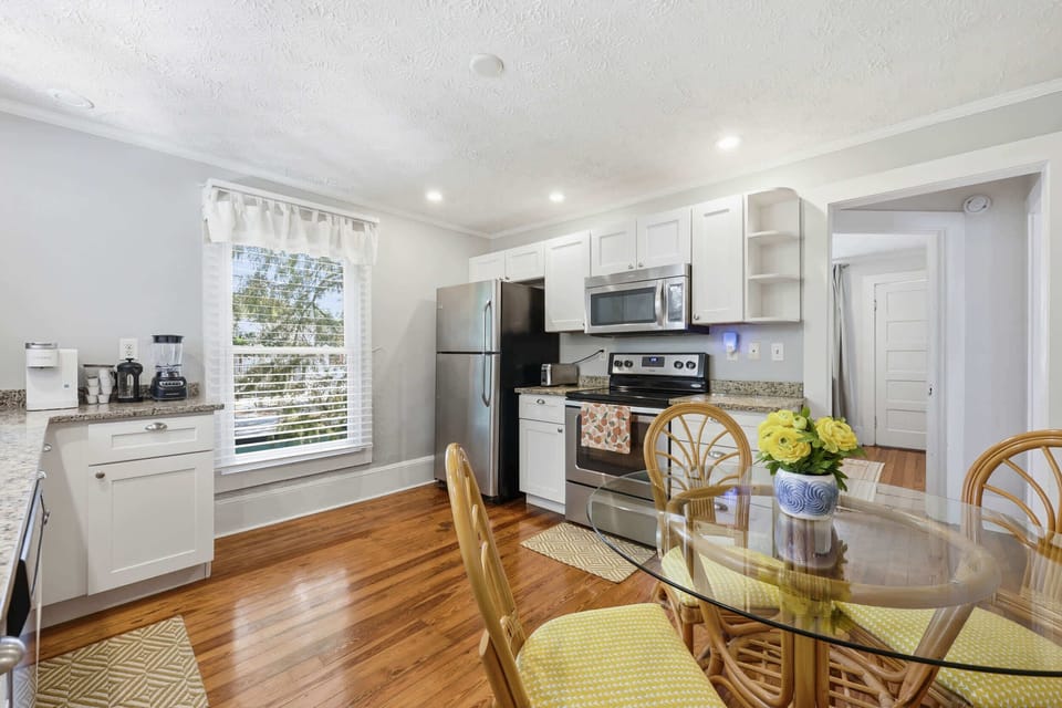 Kitchen and dining area