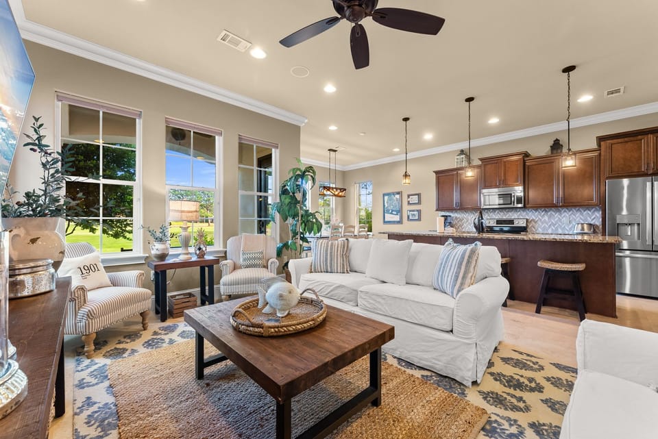 Open Concept Living, Kitchen and Dining Areas