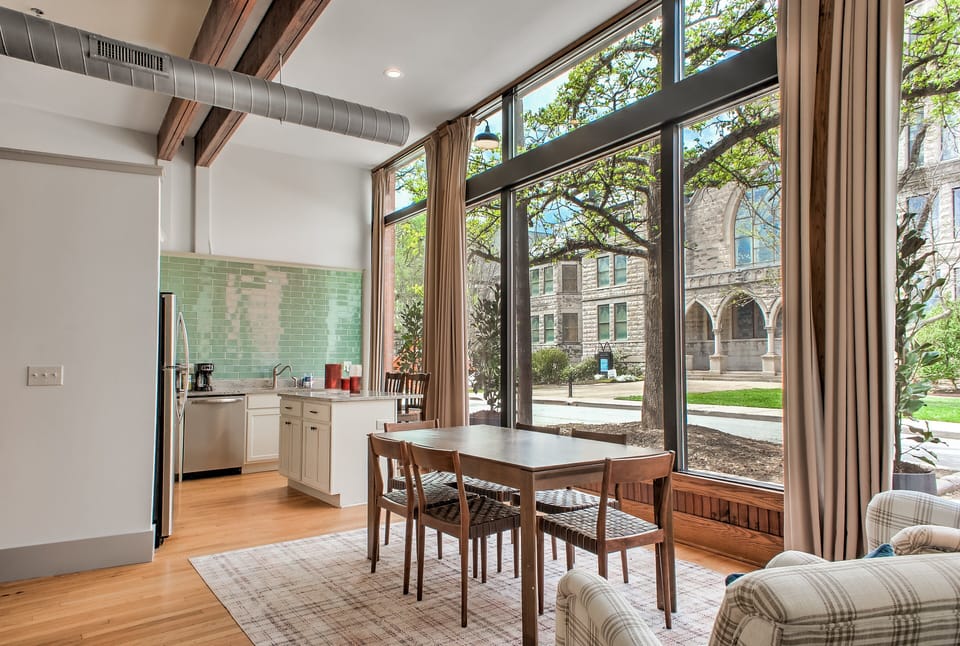 Kitchen / Dining | The Vanderbilt