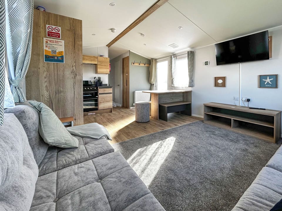 Open plan living space | Jamie&rsquo;s Retreat, Camber