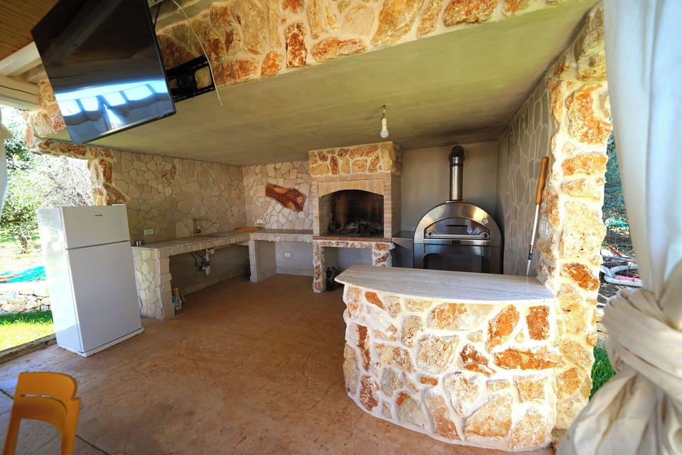 Balcony / Terrace / Patio, Garden, Kitchen, Outdoor